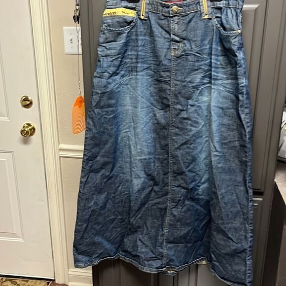 Style7    - Picture 1 of 6